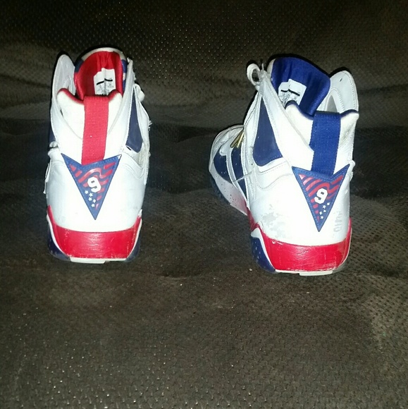 Shoes - Picture 3 of 6